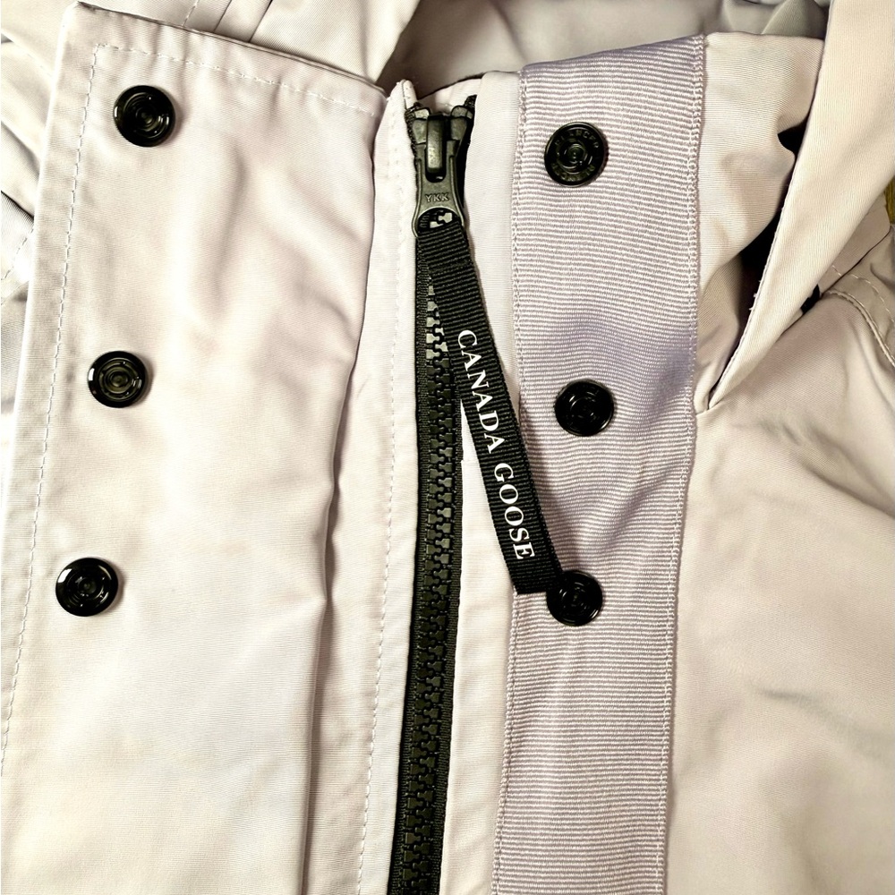 ✨Brand New ✨Canada Goose Women's Hooded Ski Jacket in Light Purple - Picture 5 of 8